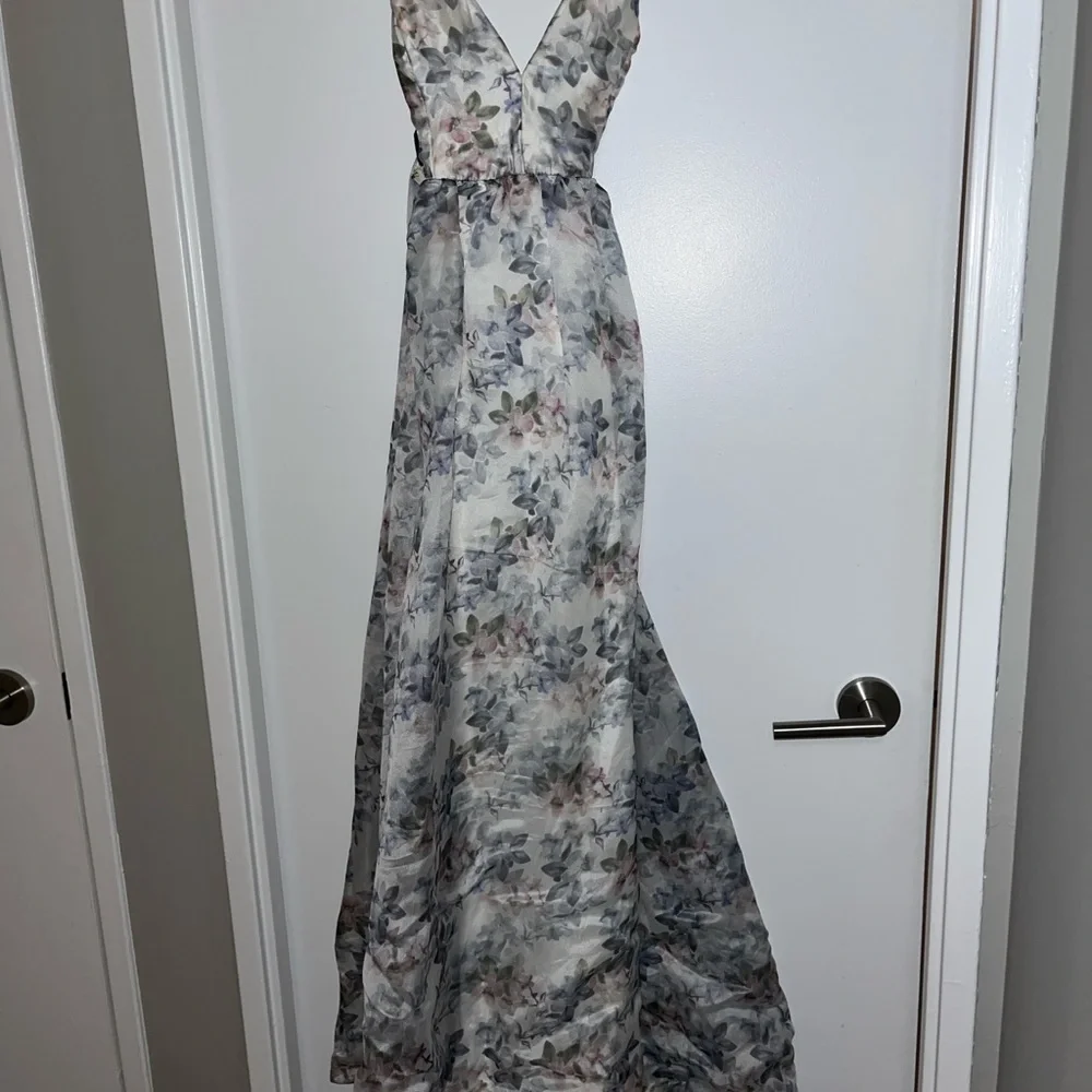 Lulu's Chiffon Floral Maxi Dress - Picture 3 of 7